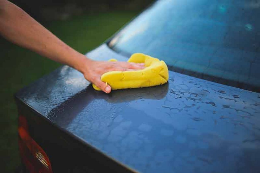 À quelle fréquence devriez-vous laver votre voiture ?