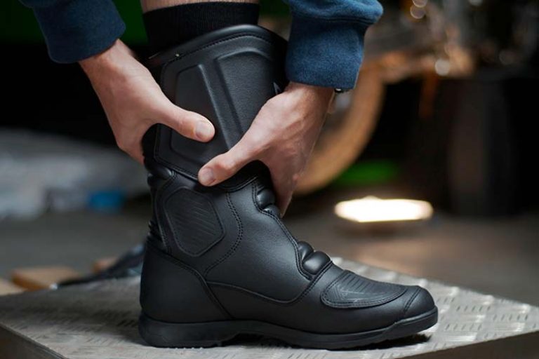 Comment choisir une paire de bottes moto ?